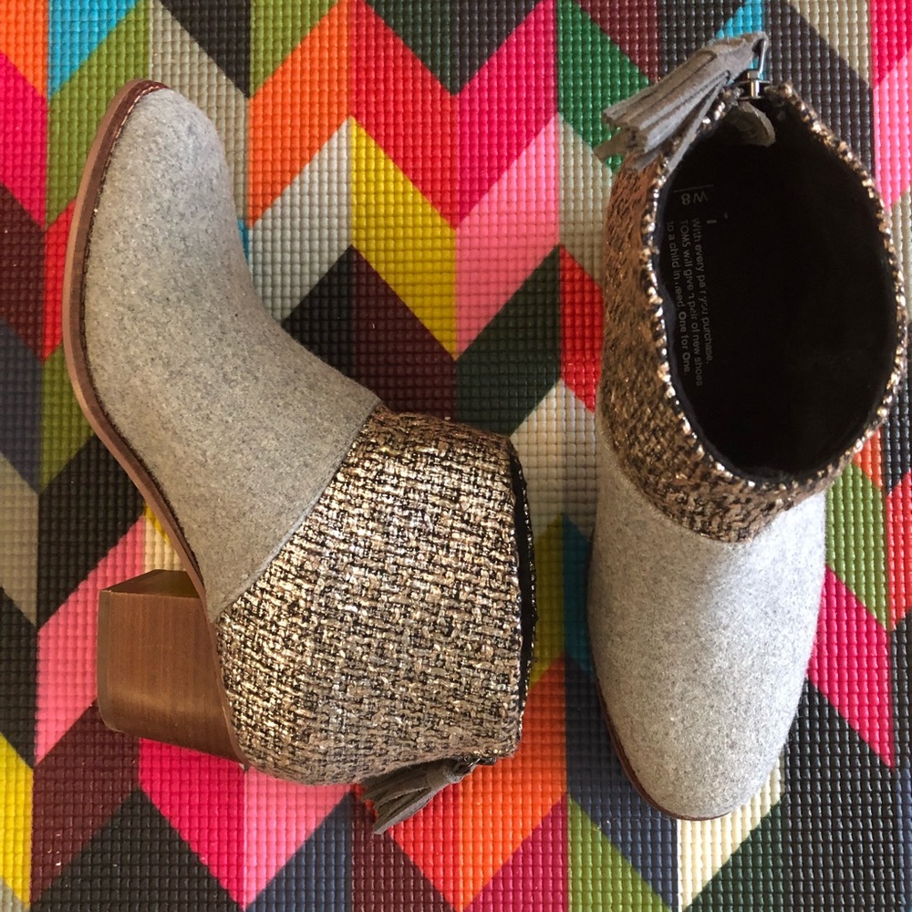 Like new TOMS Leila bootie